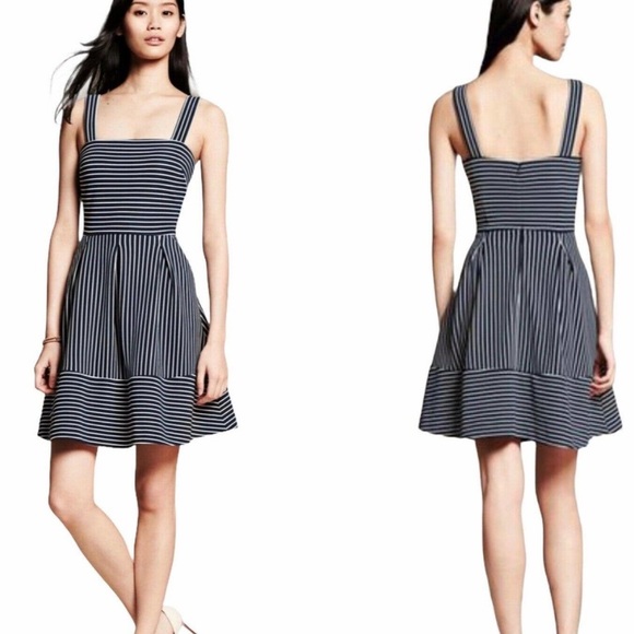 Banana republic navy striped nautical dress size 2 - Picture 2 of 6